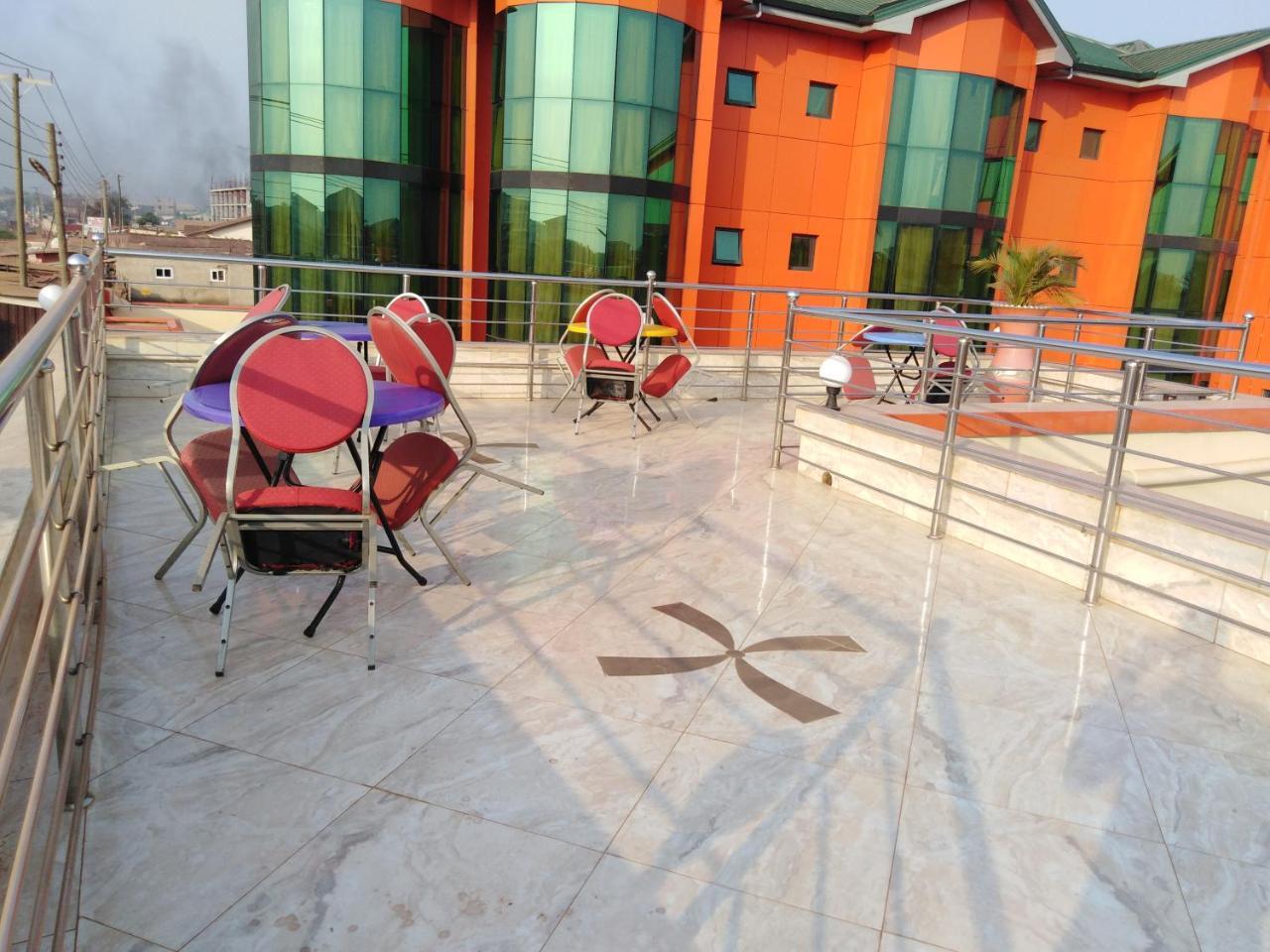 Jobyco Hotel Santeo Exterior foto